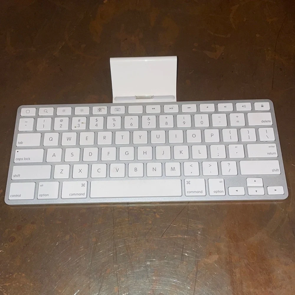 Apple Wireless Keyboard
